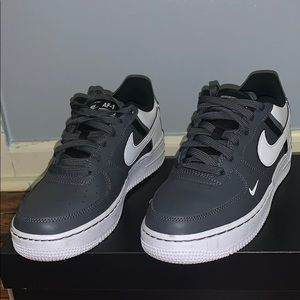 Nike Air Force 1 Low (Grade School)
